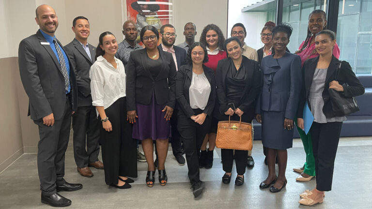 Unidos In Finance ram. Click for more info