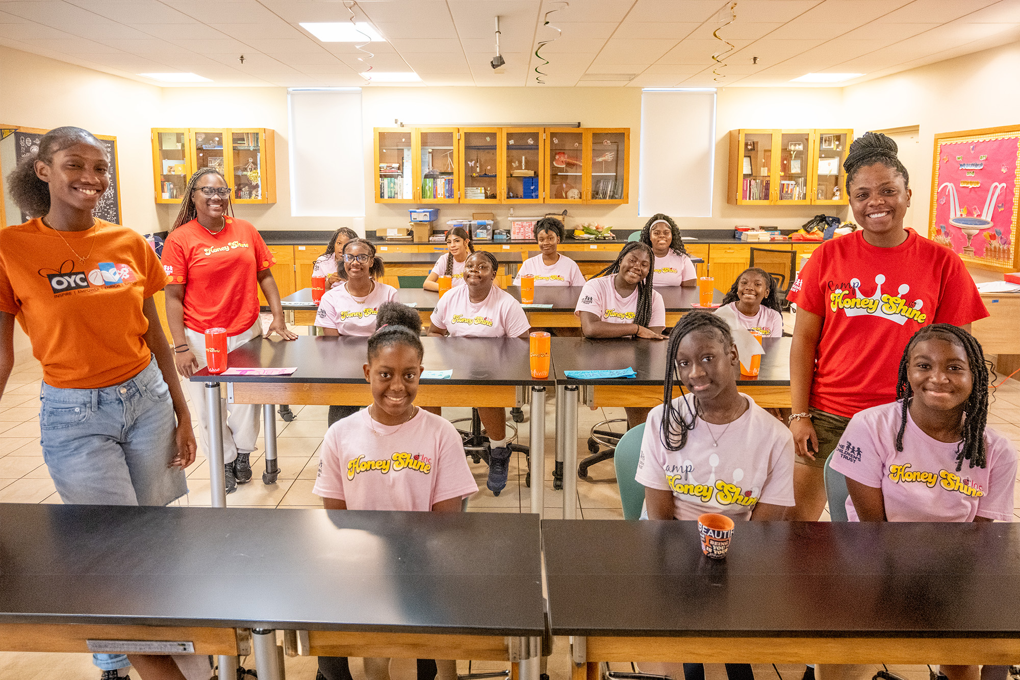 girls-in-science-classroom_honey-shine_2000x1333