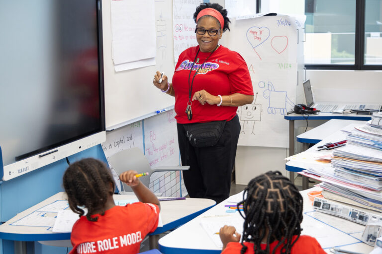 teacher-in-class_join-our-team_2000x1333