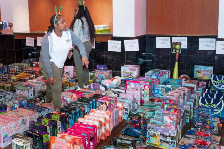 holiday-toy-drive_fall-wintyer-oyc_2000x1333