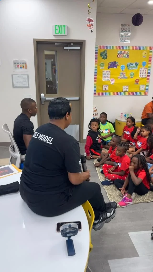 At OYC Miami, we are incredibly grateful for the time, care, and energy our volunteers pour into our youth. Each visit plants a seed—and those seeds create a ripple effect of love, learning, and lasting change. 🌟
This week, we were honored to welcome @kendrickmeekjr, who shared a beautiful story about the many shapes and sizes families come in. Through the lens of literacy, our students were reminded that love, acceptance, and inclusion are what truly make a family. ❤️💙🧡
Volunteering at OYC isn’t just about giving back—it’s about showing up, inspiring minds, and building a stronger future together.
Be a part of the ripple. Sign up to volunteer today at www.oycmiami.org 💫
#OYCMiami #PillarsofImpact #Education #LiteracyMatters #VolunteerWithPurpose #ImpactMade