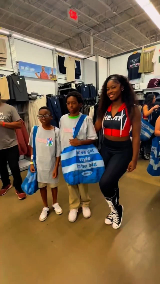 Shopping Spree Alert! 🎉 The 21st Annual Cool Gear for the School Year, hosted by the @jtfoundation99 , took over Old Navy with an unforgettable back-to-school celebration!
The day kicked off with a meal from Chick-fil-A, music, the Miami Dolphins Cheerleaders, the Miami Heat Dancers, mascots from the Miami Dolphins and Miami Marlins, and even football players celebrating with our youth. 🐬🏀🏈⚾✨
Then the spotlight turned to 15 OYC Miami students, who each received a $300 gift card to shop for back-to-school essentials. With the help of their very own personal shopper, they picked out fresh looks, gained confidence, and walked away ready to take on the school year in style. 🛍️👟💙
A huge thank-you to the Jason Taylor Foundation for 21 years of making back-to-school unforgettable and for continuing to invest in kids across South Florida. This tradition is about more than new gear—it’s about joy, pride, and walking into the school year ready to succeed.
#OYCMiami #CoolGear21 #JasonTaylorFoundation