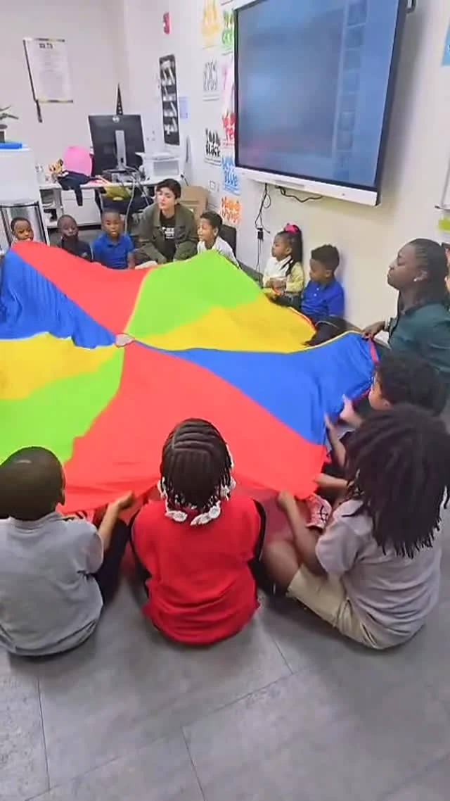 🎧 Creativity is flowing and inspiration is in full volume at the We The Best Music Lab at OYC Miami!

Students are exploring the world of sound in new ways—learning about sensory music, chorus, and rhythm while creating custom beats and discovering the power of expression through music. This creative journey is guided by Guitars Over Guns and powered by the incredible support of Playing for Change Foundation. 
The We the Best Music Lab is more than a studio—it’s a movement of creativity and confidence where every note, lyric, and beat tells a story. 💙🎶

#OYCMiami #WeTheBestFoundation #PlayingForChange #GuitarsOverGuns #MusicLab

 
@wethebestfoundation 
@guitarsoverguns 
@playingforchangefoundation